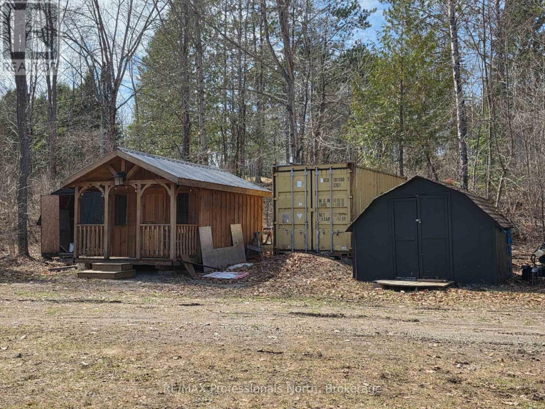 1044 SHANAHAN TRAIL, Horseshoe Lake