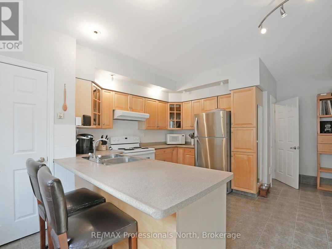 1008 CHEROKEE TRAIL, Halls Lake