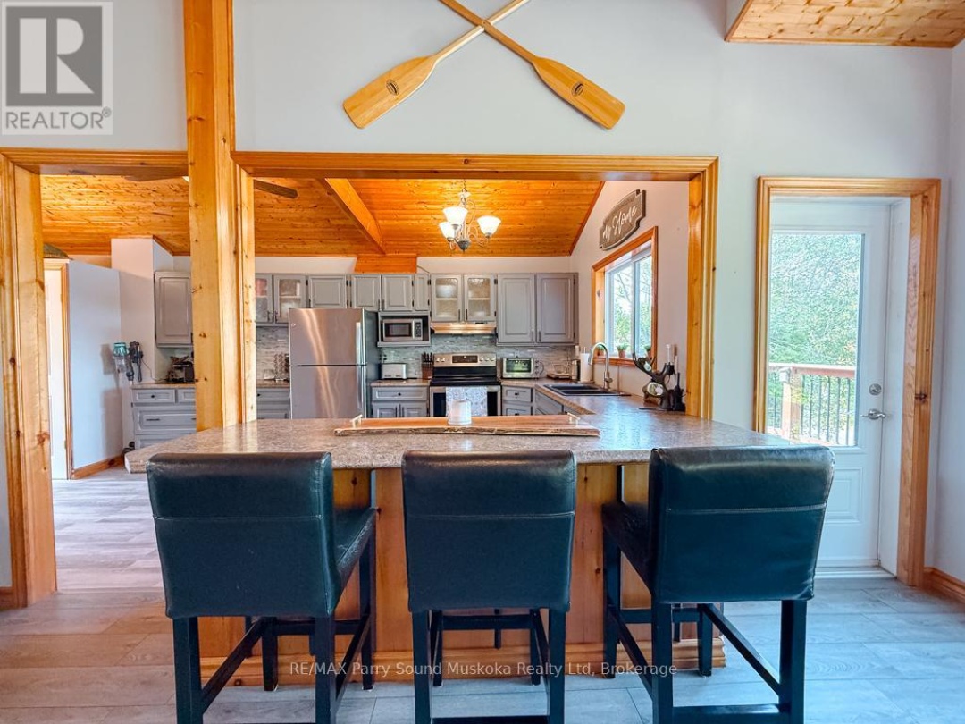 127 BURNETTS ROAD, Manitouwabing Lake