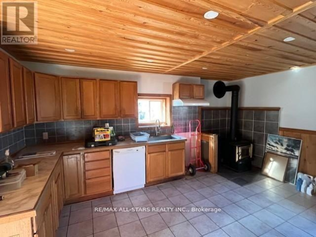 211 BURNT RIVER ROAD, Kawartha Lakes (Somerville)