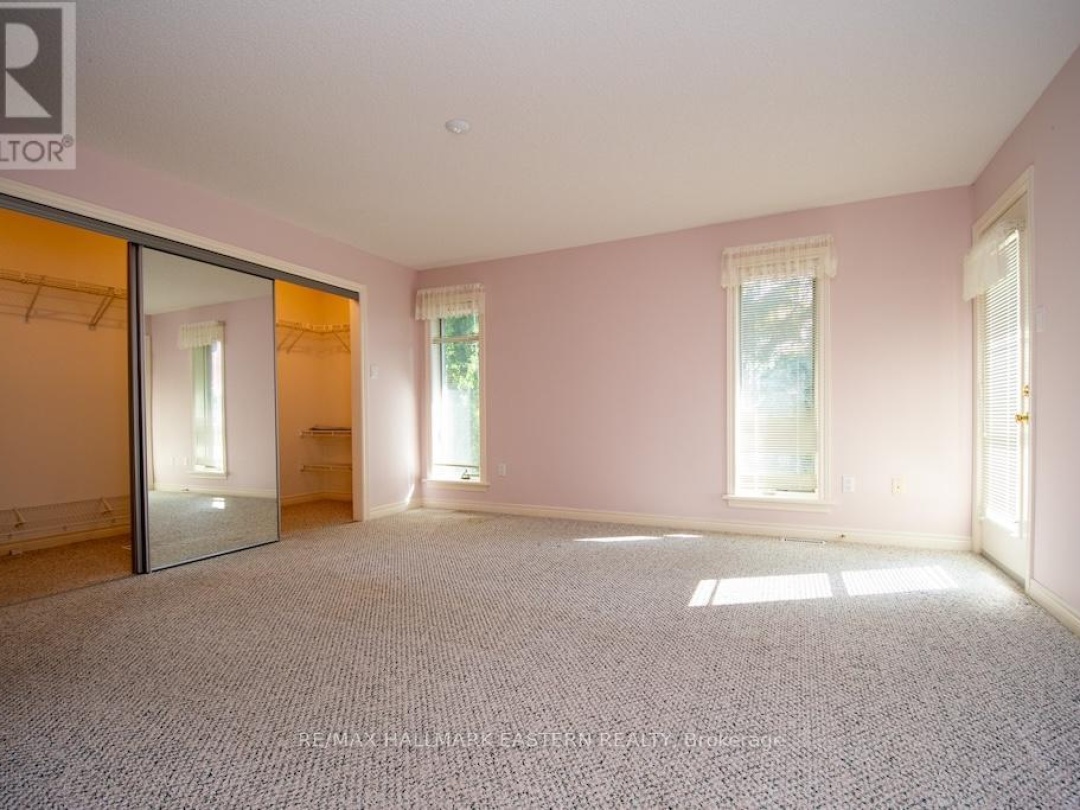 2 HUNTINGWOOD CRESCENT, 