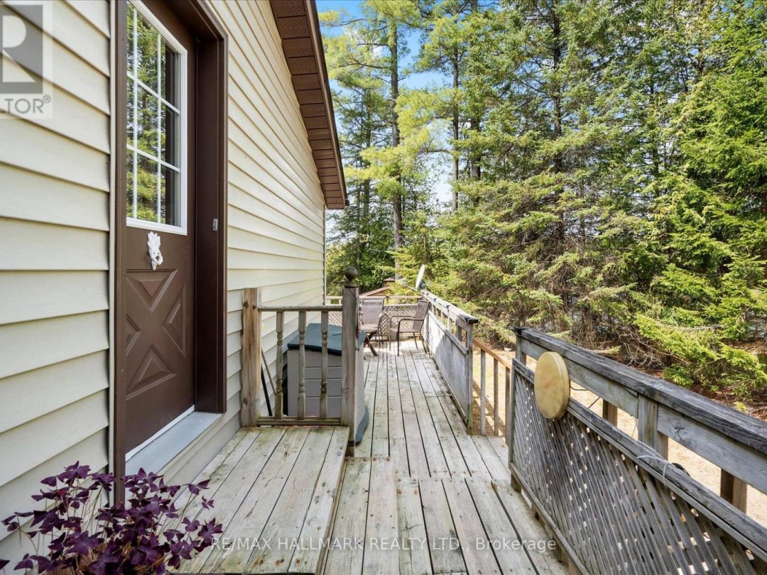 25 LITTLE SILVER LAKE WAY, Little Silver Lake