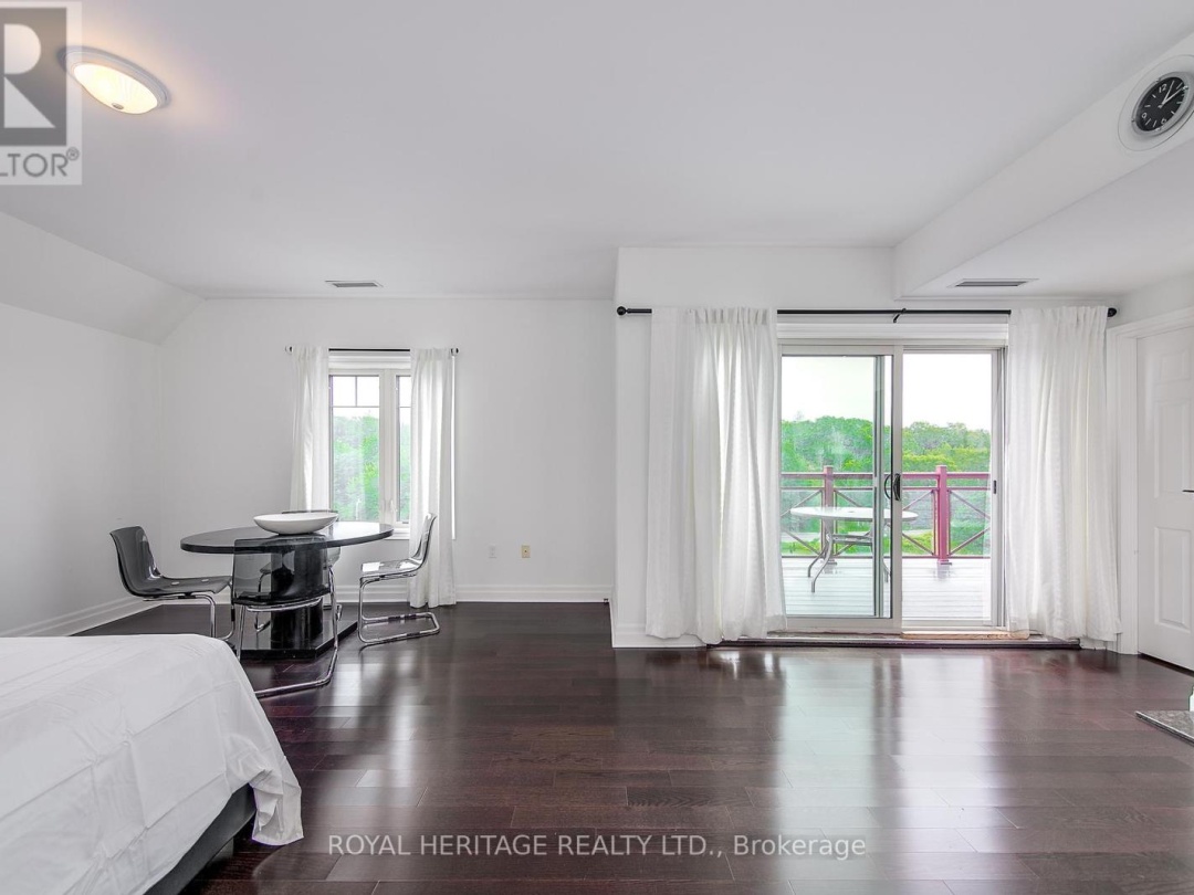 605 - 130 STEAMSHIP BAY ROAD, 