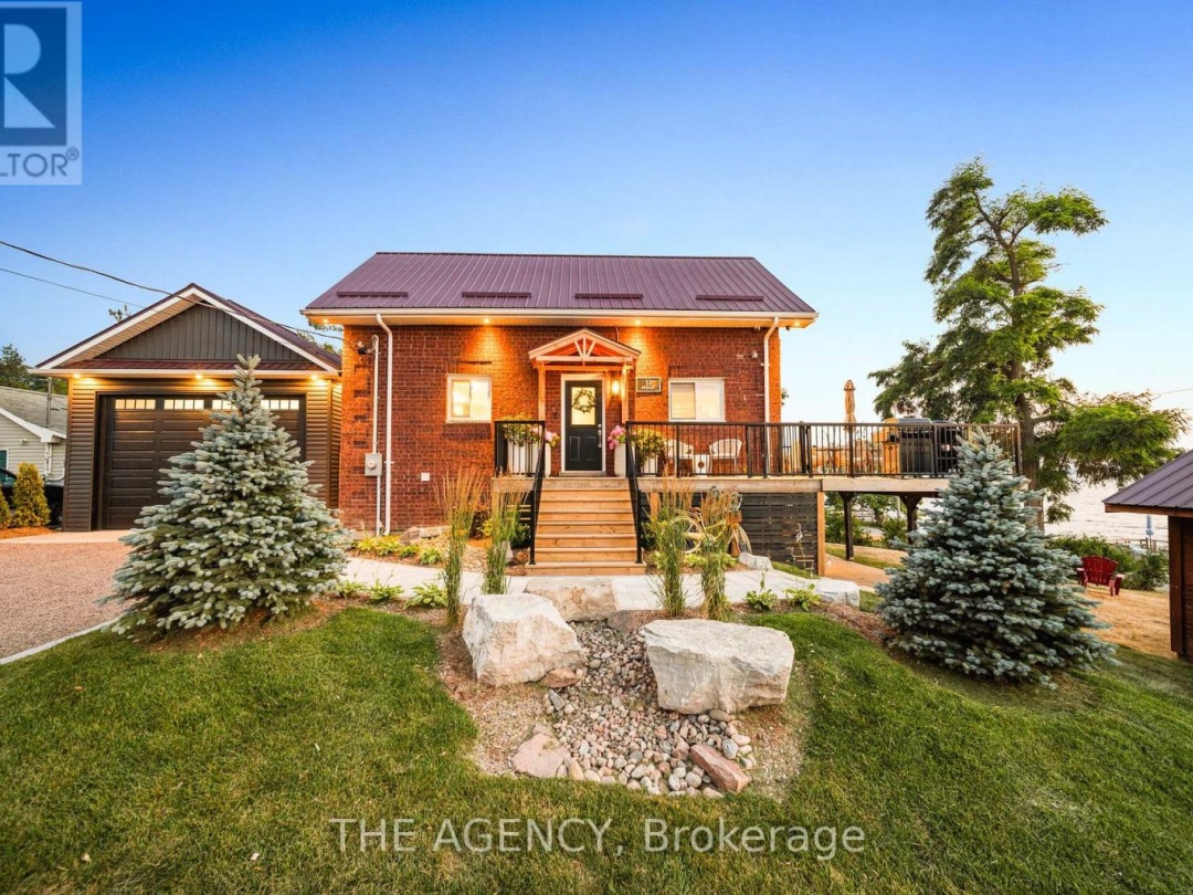 11 FIFTH STREET, Sturgeon Lake