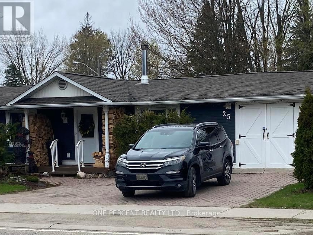 25 WELLINGTON STREET, Bracebridge (Macaulay)