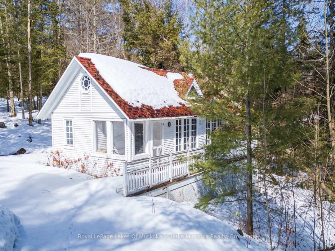 250 CLEAR LAKE ROAD, Lake Joseph