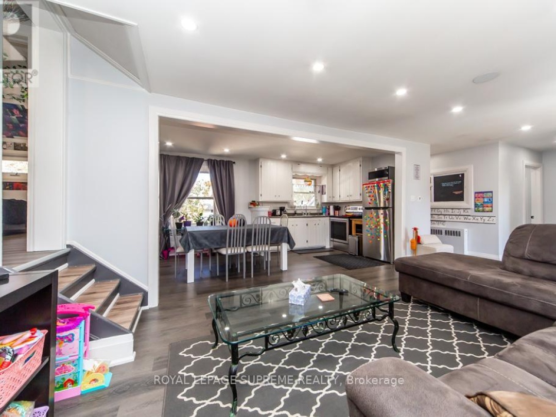248 MISSISSAGA STREET W, 