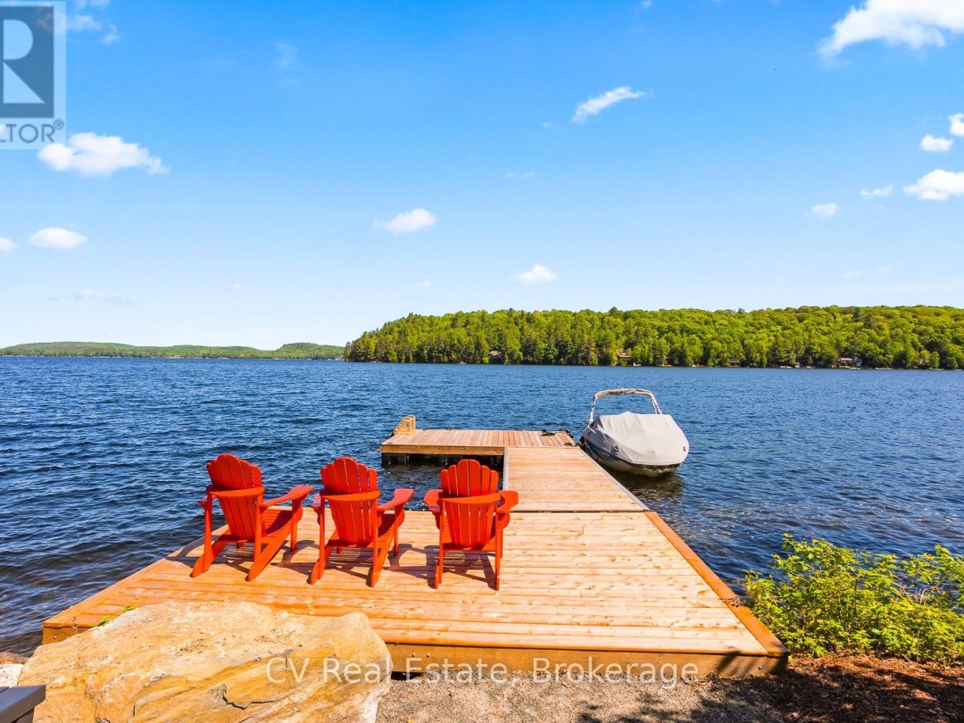 1399 BAYBREEZE LANE, Redstone Lake