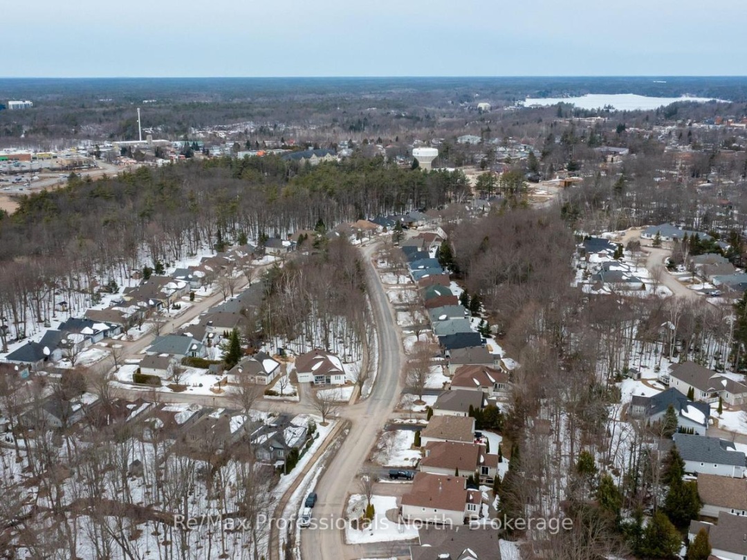 102 PINERIDGE GATE, Gravenhurst (Muskoka (S))
