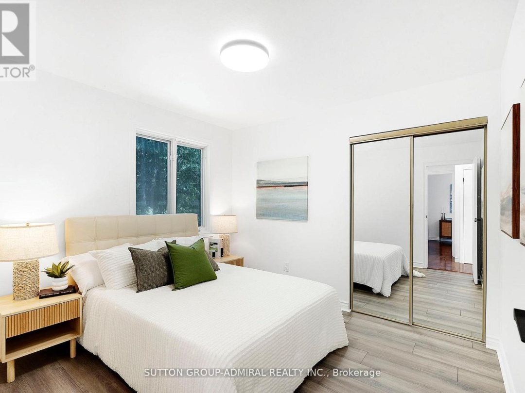 2232 LAKESHORE DRIVE, 