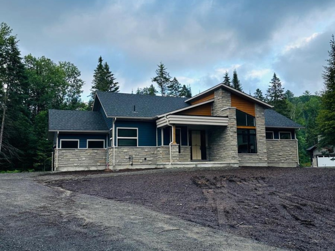 1049 Greensview Drive, Lake of Bays