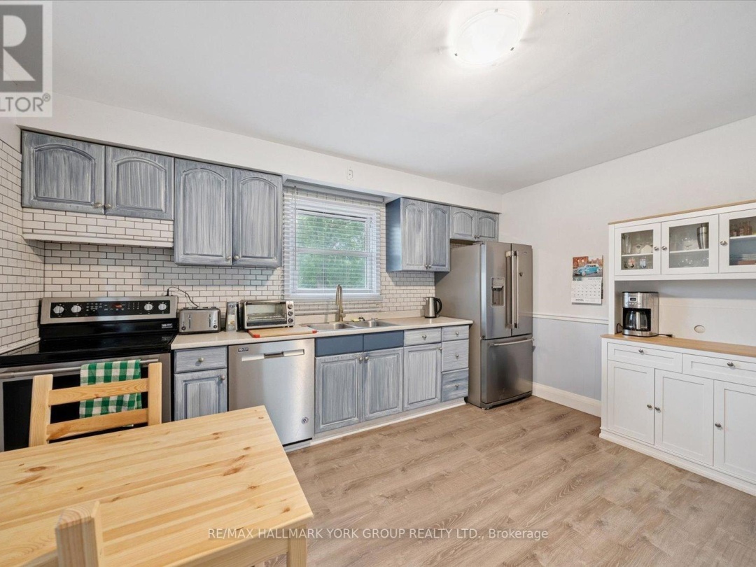 276 CHURCH STREET, Lake Simcoe