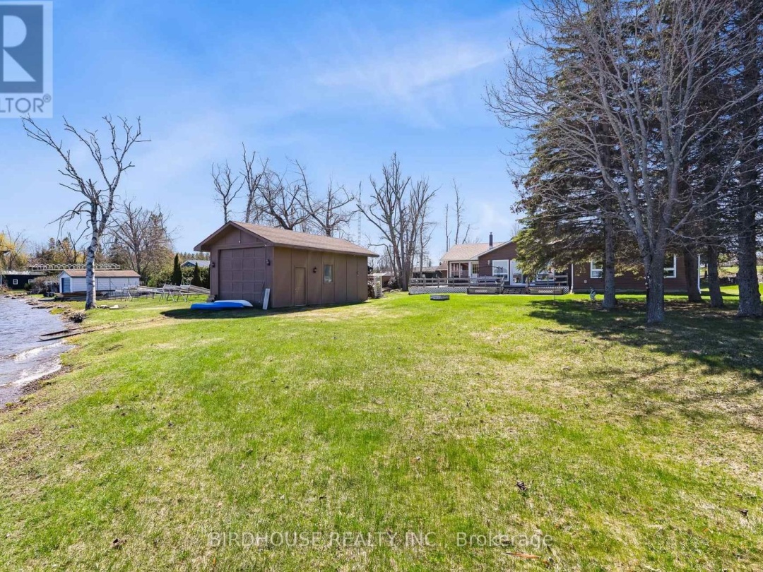 24 GILLIS STREET, Sturgeon Lake