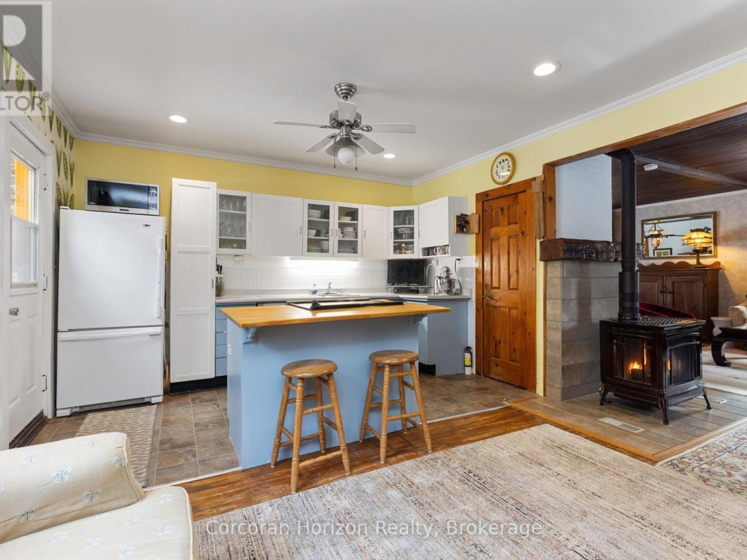 1641 WALKERS POINT ROAD, 