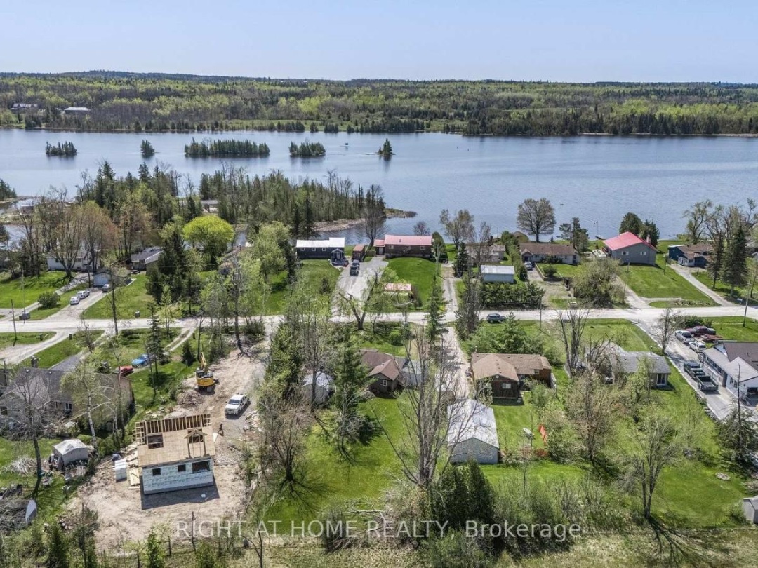 194 MCGUIRE BEACH ROAD, Kawartha Lakes (Carden)