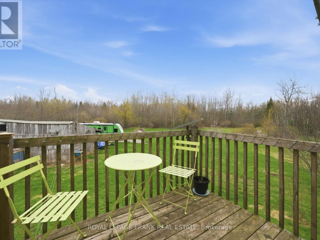 879 LINDEN VALLEY ROAD, Kawartha Lakes (Mariposa)