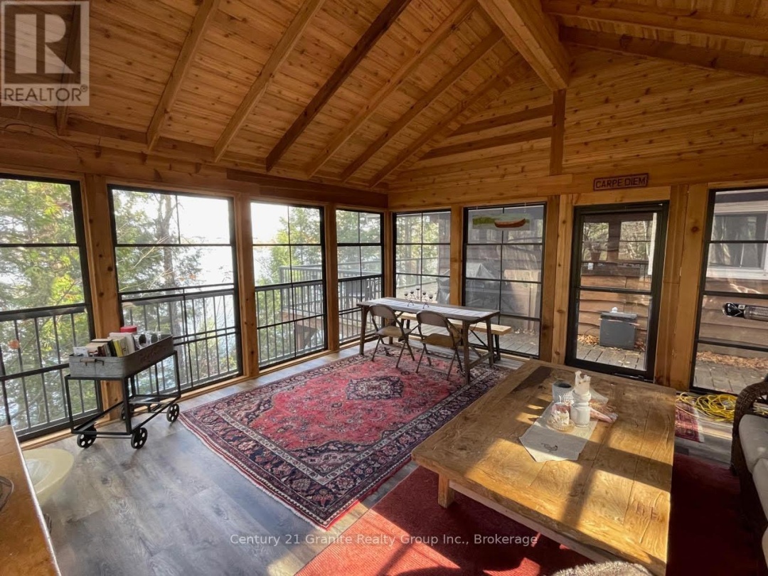 1038 BROKEN PADDLE ROAD, Miskwabi Lake
