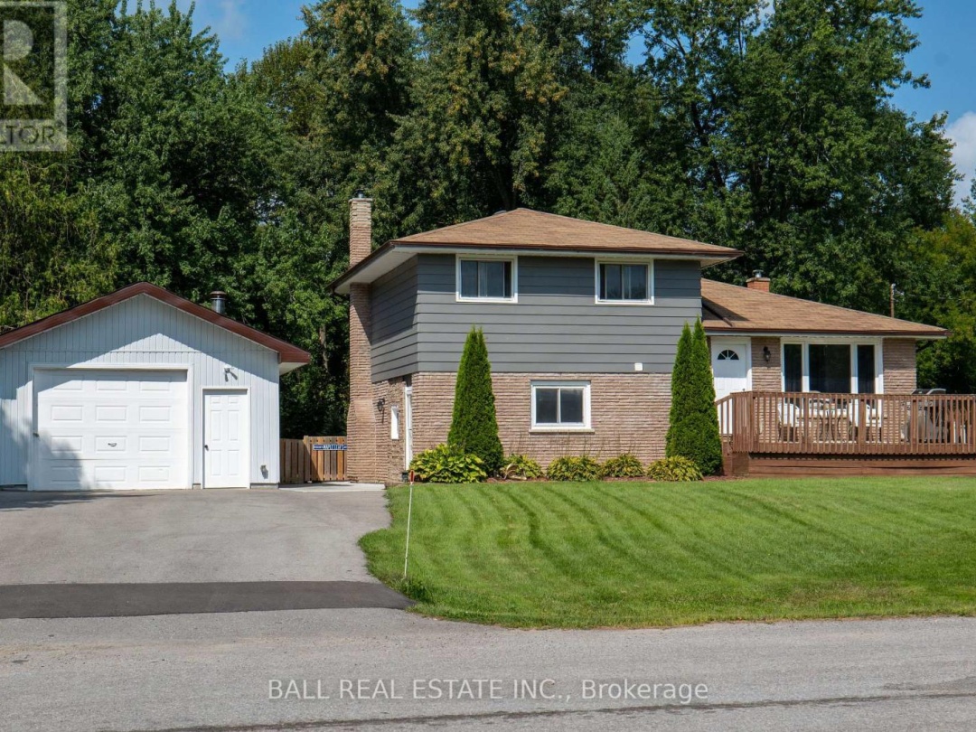 166 VICTORIA DRIVE, Sturgeon Lake