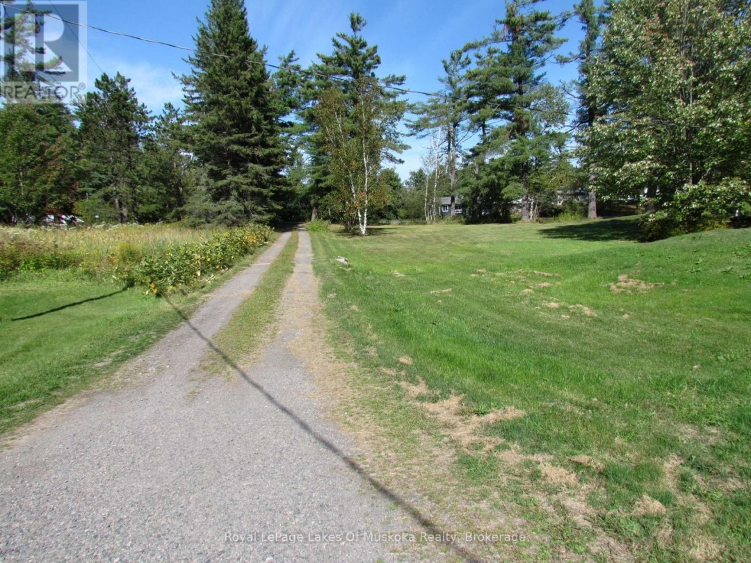 1016 LAYCOX ROAD, 