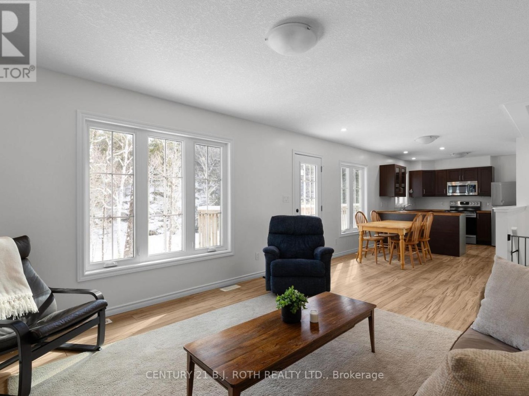 1040 ARTHUR SCHULZ ROAD, Gravenhurst (Morrison)