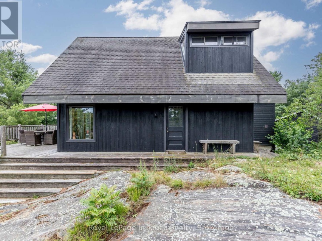 8 B686 DERBYSHIRE, Georgian Bay