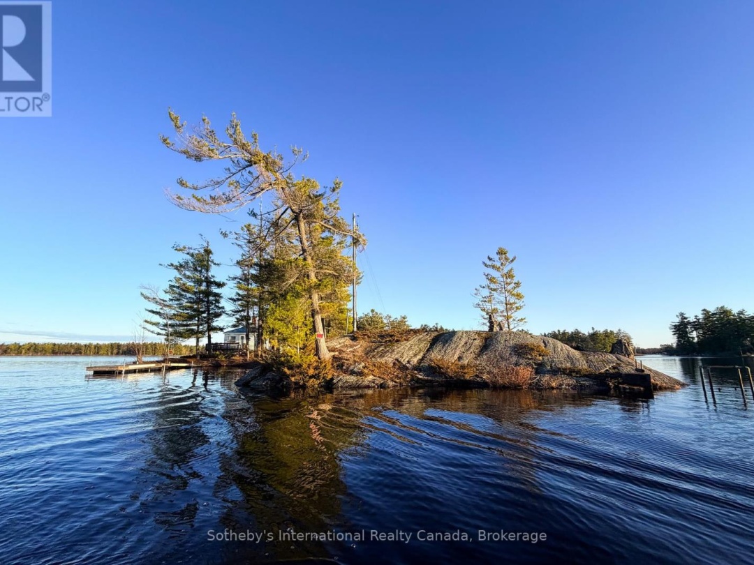 1 1KL - RETLAW ISLAND KAHSHE LAKE, Kahshe Lake