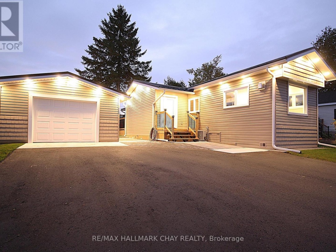 4064 ASH CRESCENT, Severn
