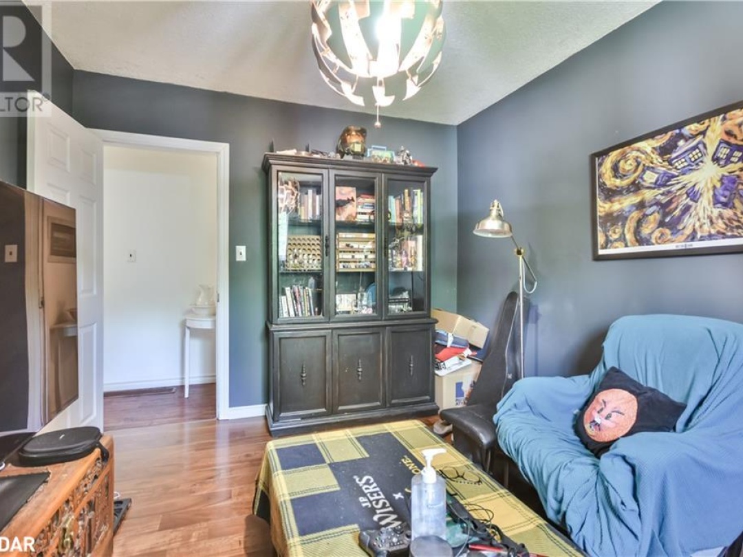 23 CONDER Drive, 