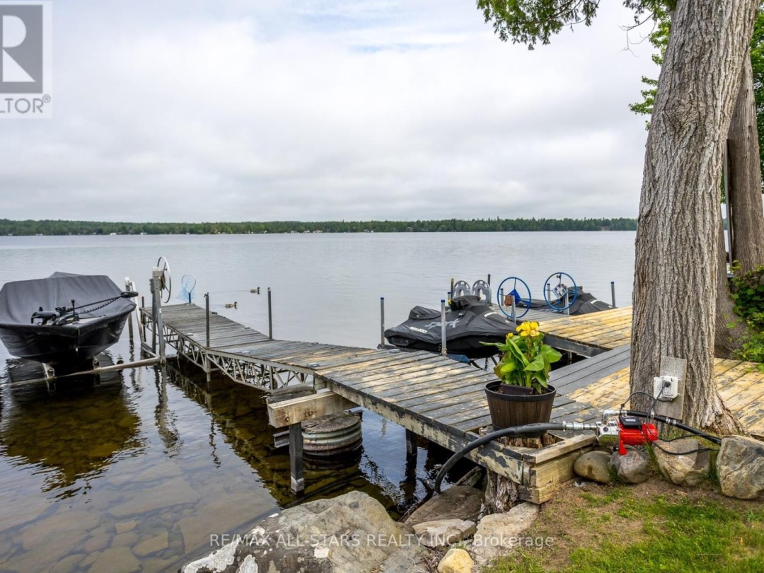 53 MEACHIN DRIVE, Sturgeon Lake