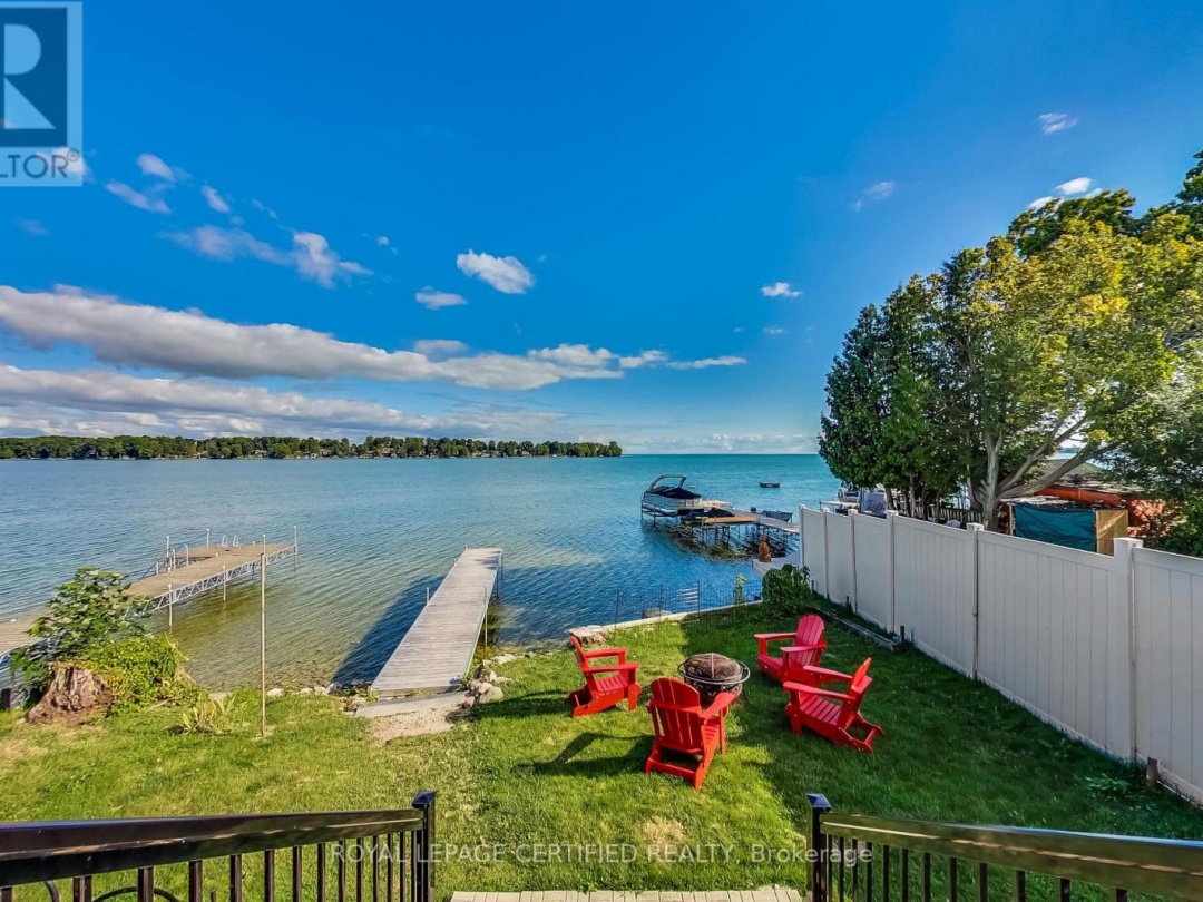 69 OLIVE CRESCENT, Lake Simcoe