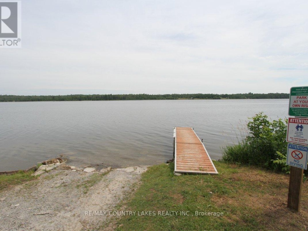 264 MCGUIRE BEACH ROAD, Canal Lake
