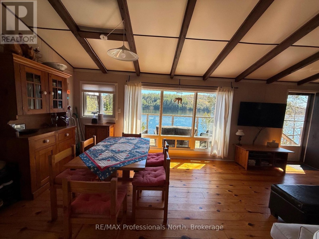 1080 HEART'S CONTENT DRIVE, Salerno Lake