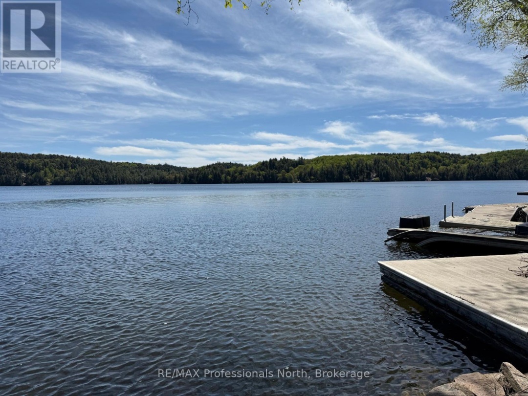 2612 WILKINSON ROAD, Kennisis Lake