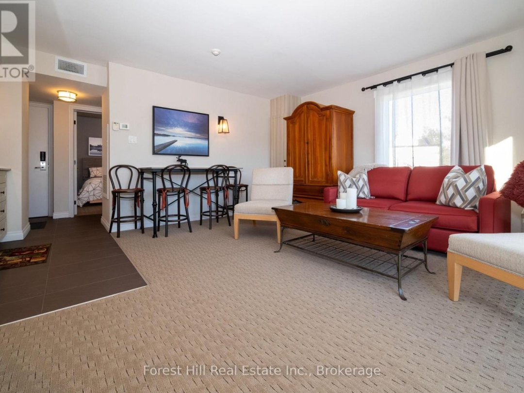 303 - 1235 DEERHURST DRIVE, Peninsula Lake