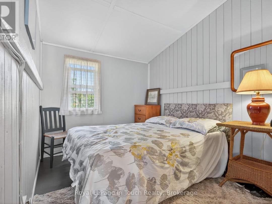 34 B320 SANS SOUCI ISLAND, Georgian Bay