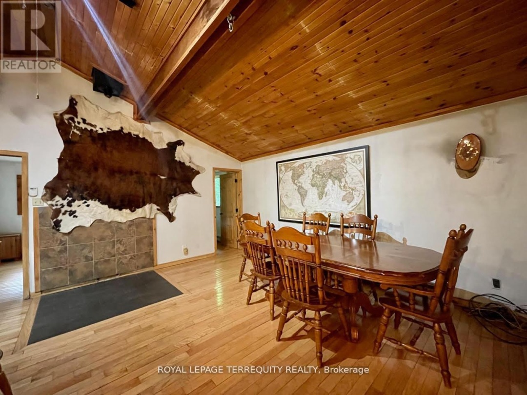 1143 SHERWOOD FOREST ROAD, Muskoka River