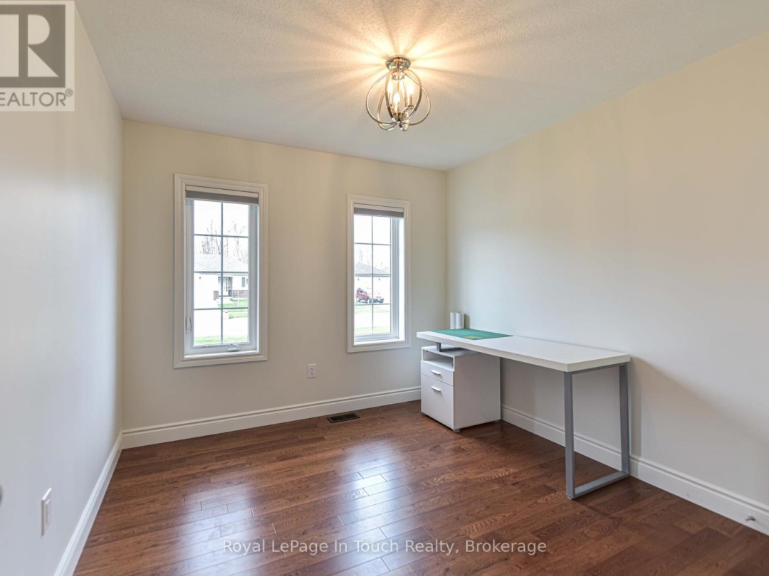 45 Ralph Dalton Boulevard, Tay (Victoria Harbour)