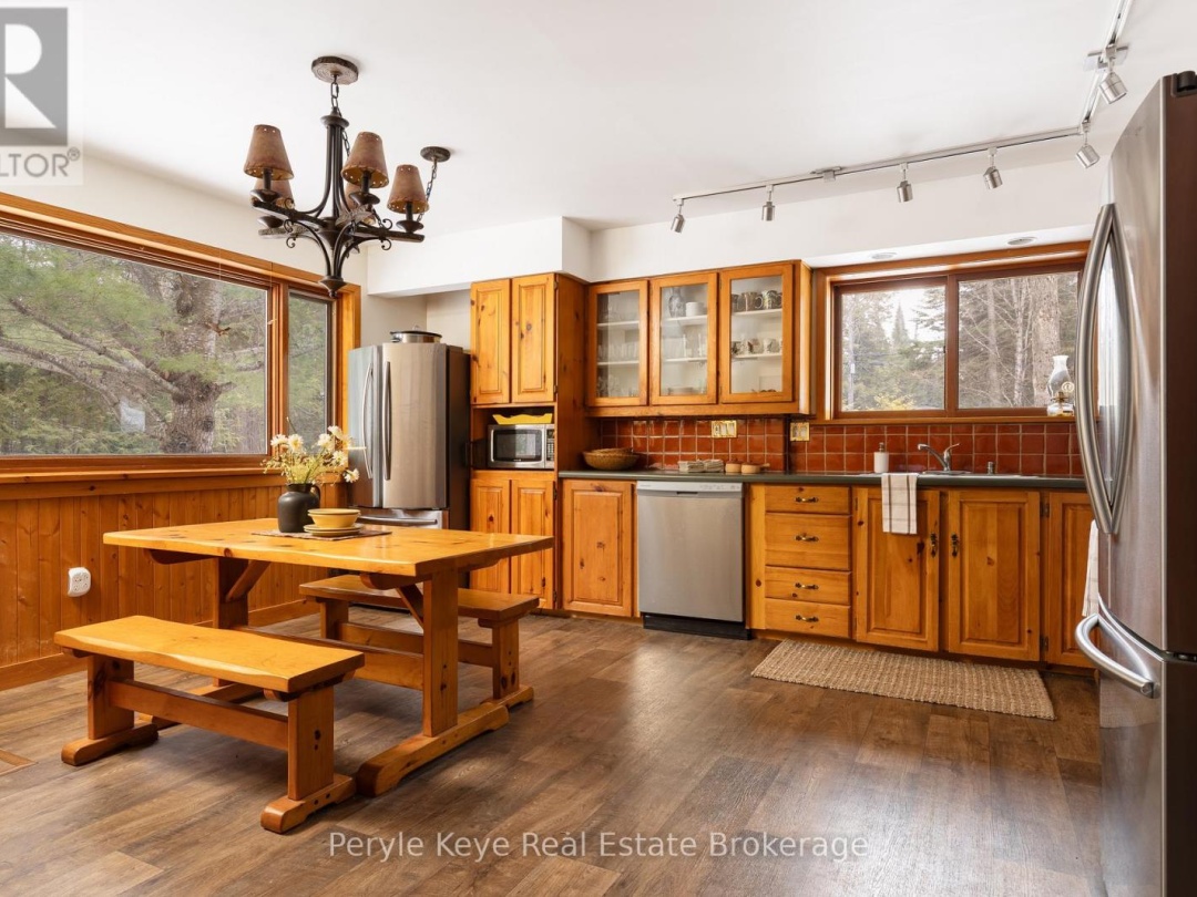 2391 LIMBERLOST ROAD, Dotty Lake