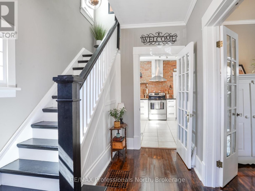 78 MCMURRAY STREET, Bracebridge (Macaulay)