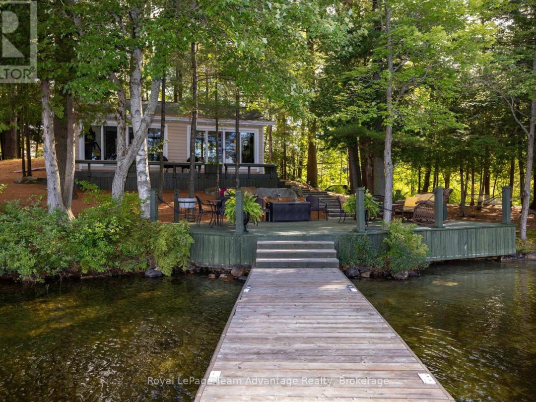 5 FALLINGVIEW TRAIL, 