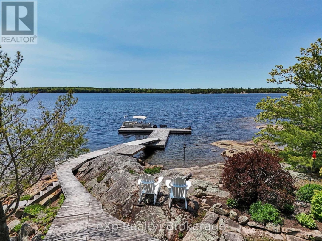 6646 1040LITTLEBEAUSOLEIL ISLAND, Georgian Bay