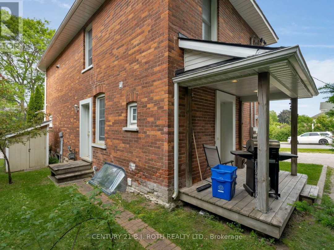 165 PARKVIEW AVENUE, 
