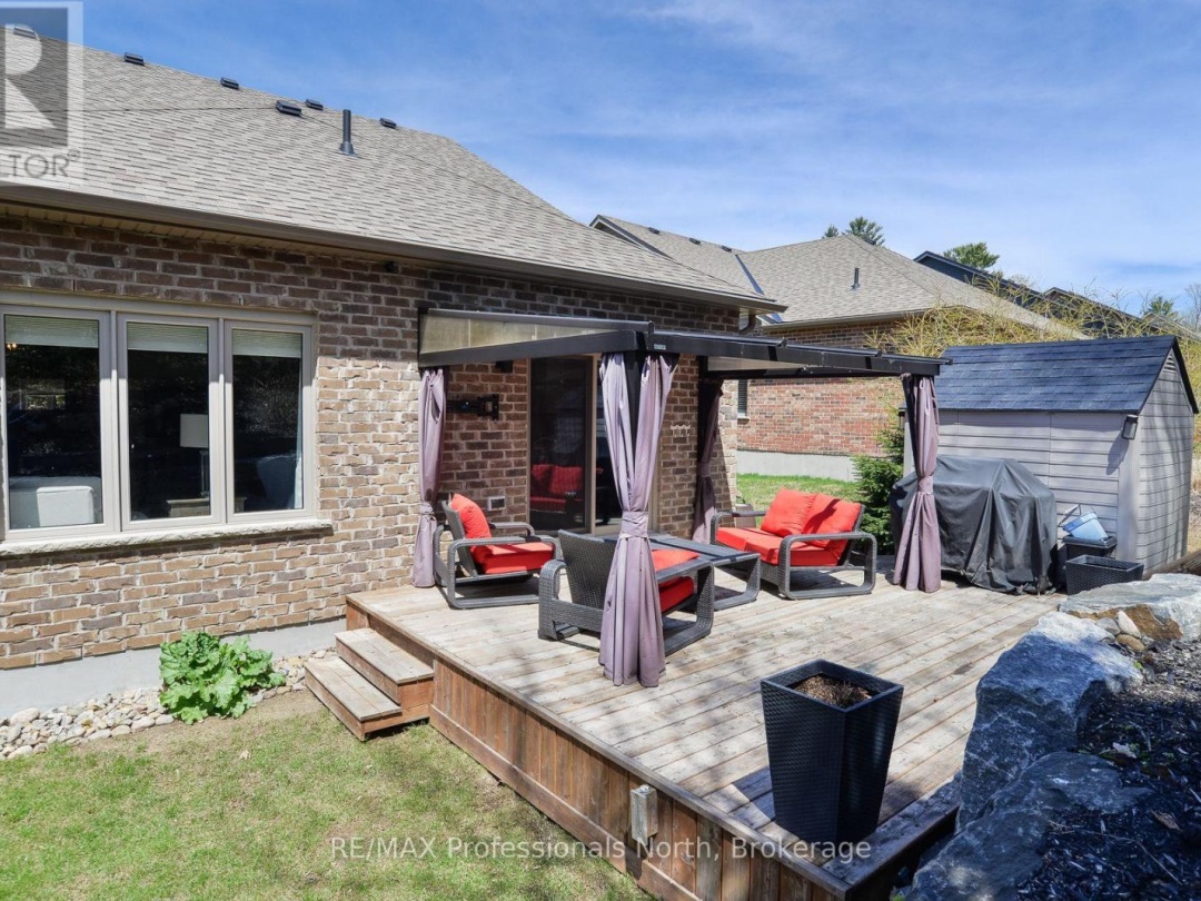 19 SELKIRK DRIVE, Huntsville (Chaffey)