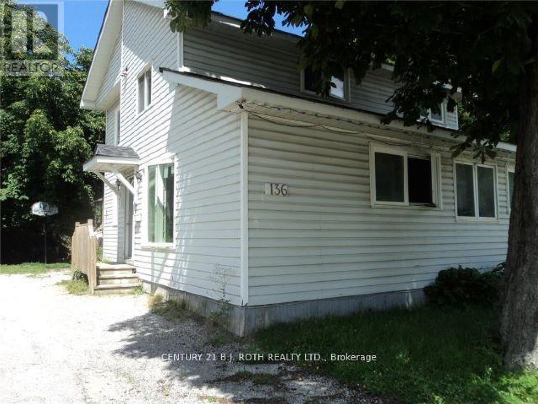 136 BARRIE ROAD, Orillia