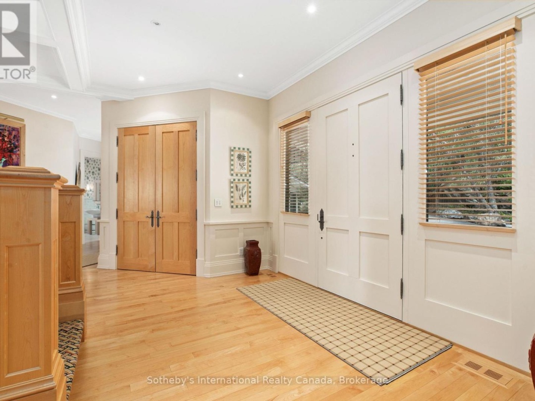 POINT COTTAGE - 1250 WALDMERE ROAD, Muskoka 