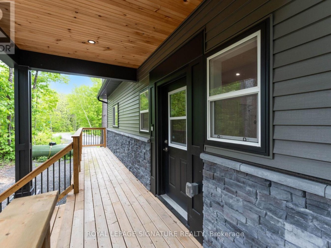 44 SUNNYSHORE PARK DRIVE, McKellar