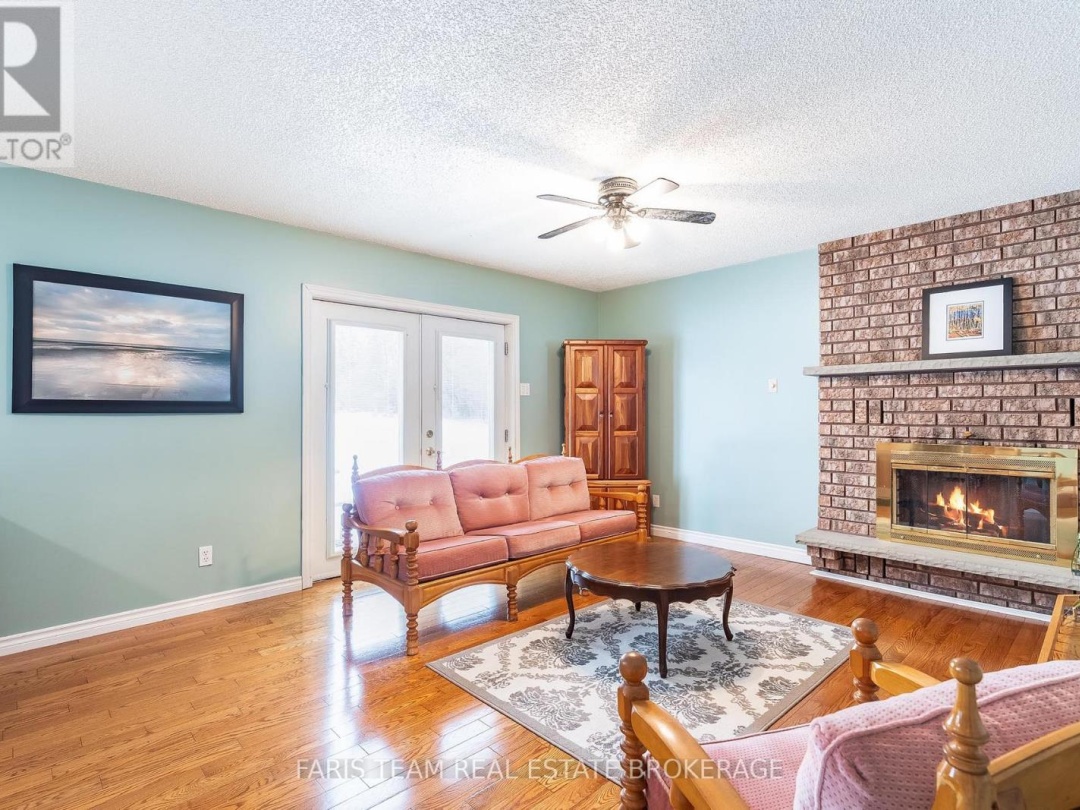 2104 NEWTON STREET, Tay
