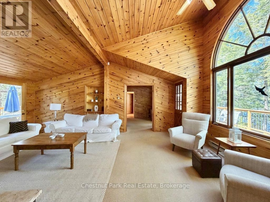 1062 ELMHURST LANE, Kennisis Lake