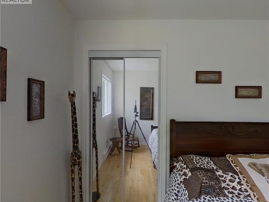 4 MAYPARK Drive, 
