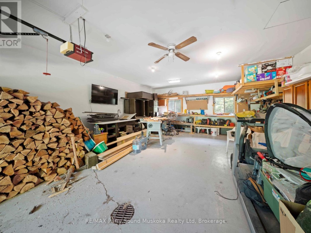 28 BLACK ROAD, Seguin